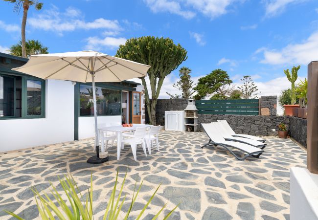 Apartamento en Masdache - Casa Amaia II, tu rincón de escapada entre Viñedos (La Geria) Apartamento en Masdache - Casa Amaia II, tu rincón de escapada entre Viñedos (La Geria)