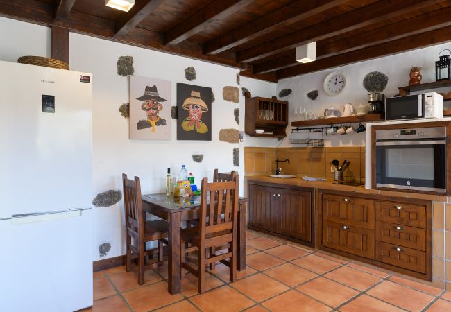 Apartamento en Masdache - Casa Amaia II, tu rincón de escapada entre Viñedos (La Geria) Apartamento en Masdache - Casa Amaia II, tu rincón de escapada entre Viñedos (La Geria)