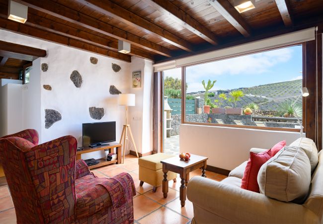 Apartamento en Masdache - Casa Amaia II, tu rincón de escapada entre Viñedos (La Geria) Apartamento en Masdache - Casa Amaia II, tu rincón de escapada entre Viñedos (La Geria)