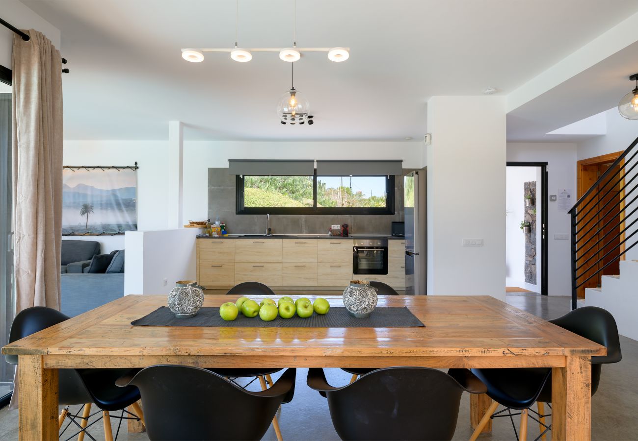 Casa en Conil - Casa Sur, Vista Mar desde Conil Lanzarote con piscina climatizada Casa en Conil - Casa Sur, Vista Mar desde Conil Lanzarote con piscina climatizada