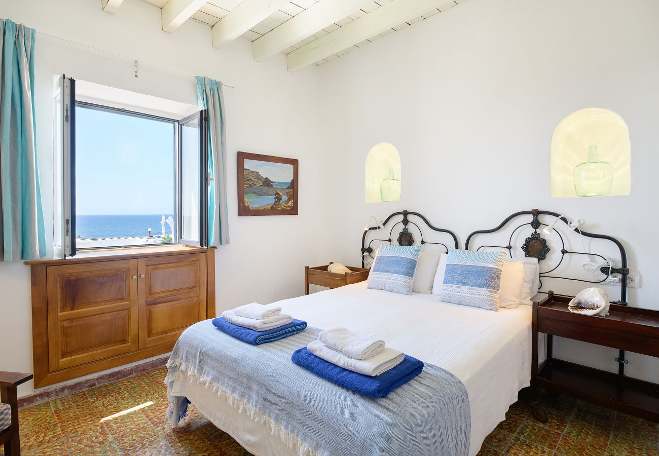 Apartamento en El Golfo - Manuel, Vista Mar Casa Rural Caleton del Golfo Lanzarote