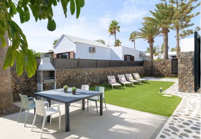 Casa en Costa Teguise - Casa Maresia, Playa Bastian Casa en Costa Teguise - Casa Maresia, Playa Bastian