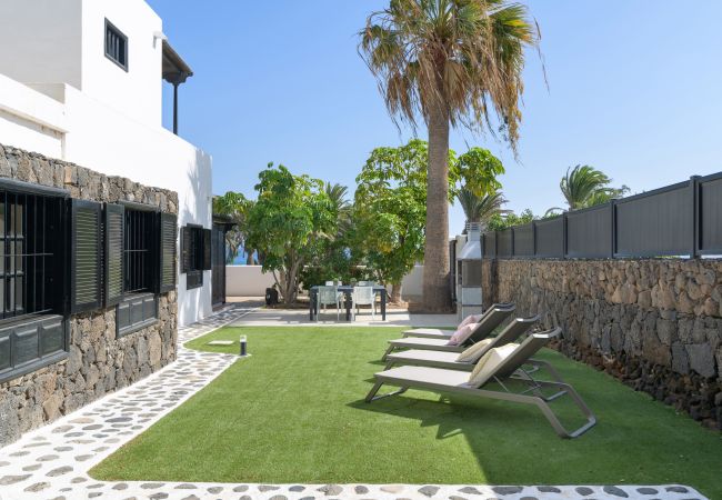 Casa en Costa Teguise - Casa Maresia, Playa Bastian Casa en Costa Teguise - Casa Maresia, Playa Bastian
