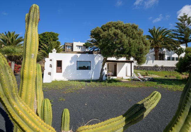 House in Teguise - Casa Los Divisos, small cozy cottage in La Villa de Teguise House in Teguise - Casa Los Divisos, small cozy cottage in La Villa de Teguise