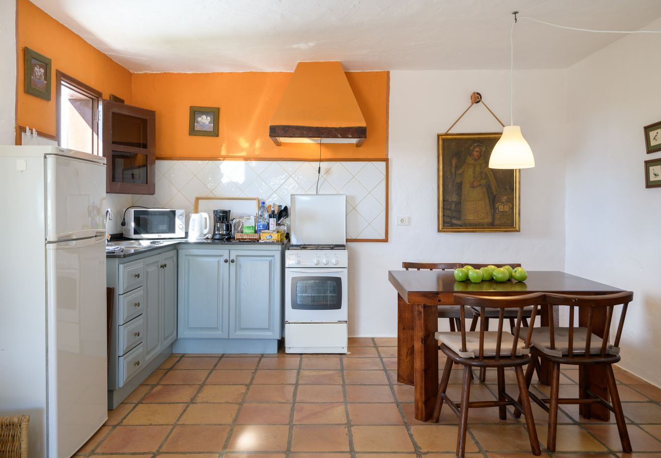 House in Teguise (Lanzarote) - Casa Los Divisos, small cozy cottage in La Villa de Teguise House in Teguise (Lanzarote) - Casa Los Divisos, small cozy cottage in La Villa de Teguise