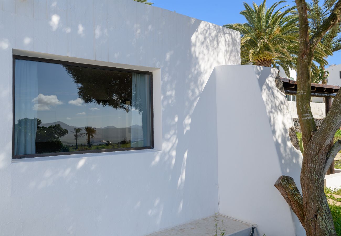 House in Teguise (Lanzarote) - Casa Los Divisos, small cozy cottage in La Villa de Teguise House in Teguise (Lanzarote) - Casa Los Divisos, small cozy cottage in La Villa de Teguise