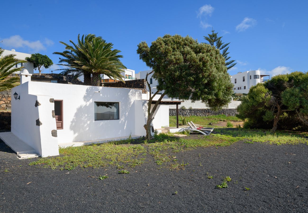House in Teguise (Lanzarote) - Casa Los Divisos, small cozy cottage in La Villa de Teguise House in Teguise (Lanzarote) - Casa Los Divisos, small cozy cottage in La Villa de Teguise