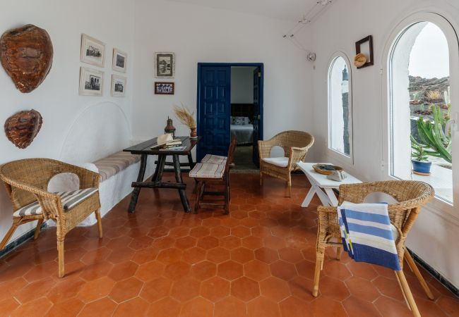 Apartment in El Golfo - Abuelos, Sea Views with the best sunset on the island (El Golfo) Apartment in El Golfo - Abuelos, Sea Views with the best sunset on the island (El Golfo)