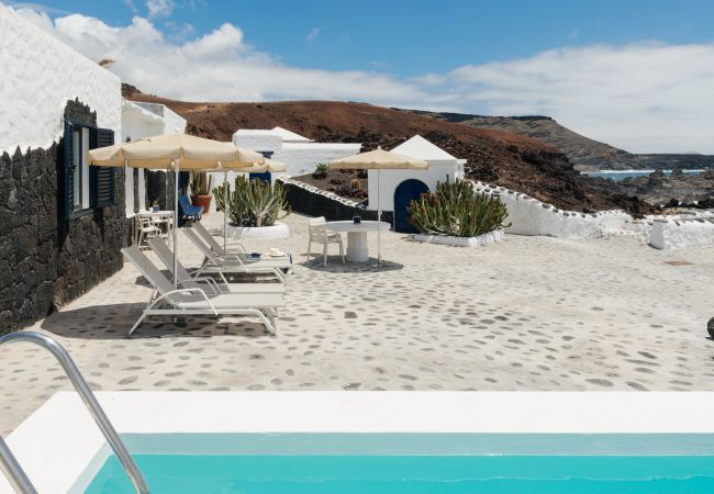 Apartment in El Golfo - Abuelos, Sea Views with the best sunset on the island (El Golfo) Apartment in El Golfo - Abuelos, Sea Views with the best sunset on the island (El Golfo)
