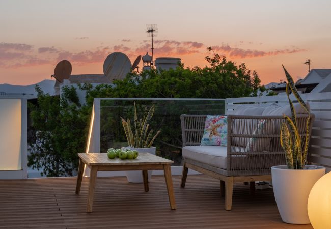 Apartment in Puerto del Carmen - Casa Capricho, Sun Rooftop with sea views Apartment in Puerto del Carmen - Casa Capricho, Sun Rooftop with sea views