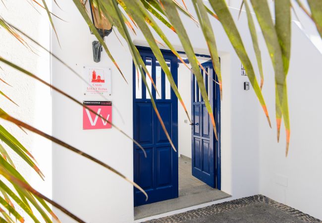 Apartment in Playa Blanca - Casa Elena, Seafront apartment with large Gallery and Sea Views Apartment in Playa Blanca - Casa Elena, Seafront apartment with large Gallery and Sea Views