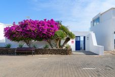 Apartment in Playa Blanca - Casa Lola, Sea Front Apartment in Playa Blanca