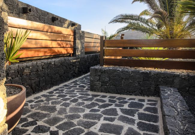 House in Masdache - Ermita Perdomo, Modern Style with a Rustic Twist House in Masdache - Ermita Perdomo, Modern Style with a Rustic Twist