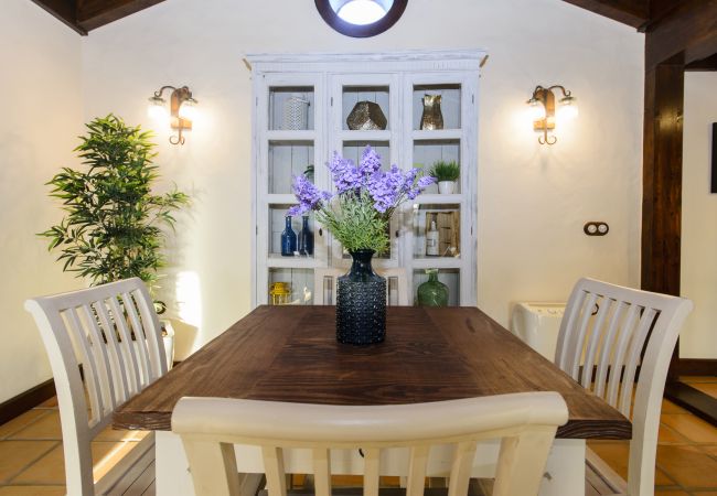 House in Masdache - Ermita Perdomo, Modern Style with a Rustic Twist House in Masdache - Ermita Perdomo, Modern Style with a Rustic Twist