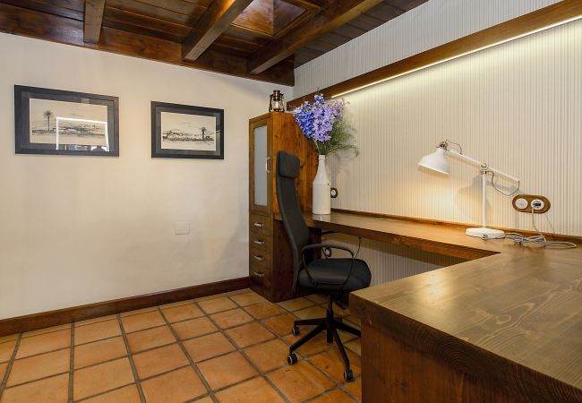 House in Masdache - Ermita Perdomo, Modern Style with a Rustic Twist House in Masdache - Ermita Perdomo, Modern Style with a Rustic Twist