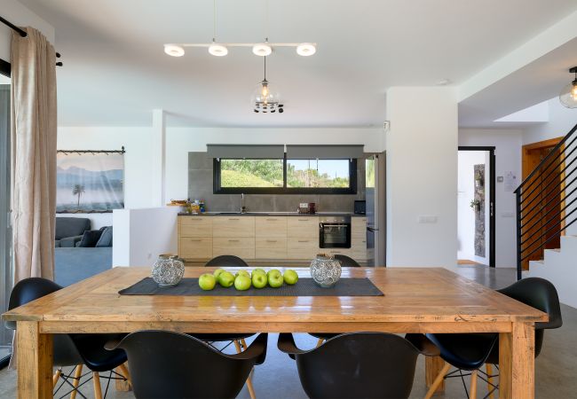 House in Conil - Casa Sur, Spectacular Views of Sea and Volcanoes with Heated Pool House in Conil - Casa Sur, Spectacular Views of Sea and Volcanoes with Heated Pool