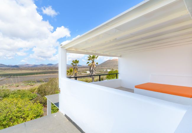 House in Conil - Casa Sur, Spectacular Views of Sea and Volcanoes with Heated Pool House in Conil - Casa Sur, Spectacular Views of Sea and Volcanoes with Heated Pool