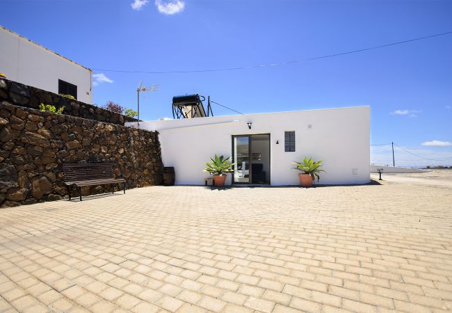 Apartment in Macher - Peñas Blancas, Jameo style Pool within Volcanoes Apartment in Macher - Peñas Blancas, Jameo style Pool within Volcanoes