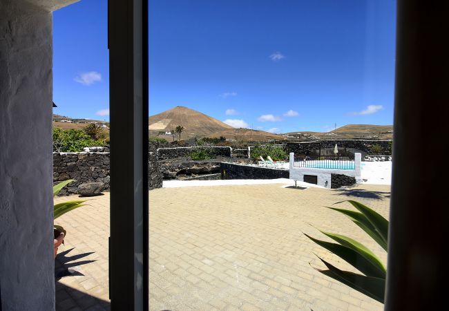 Apartment in Macher - Peñas Blancas, Jameo style Pool within Volcanoes Apartment in Macher - Peñas Blancas, Jameo style Pool within Volcanoes