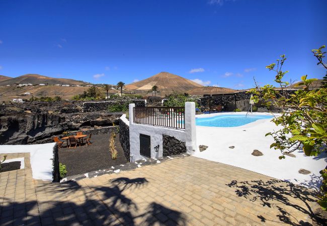 Apartment in Macher - Peñas Blancas, Jameo style Pool within Volcanoes Apartment in Macher - Peñas Blancas, Jameo style Pool within Volcanoes