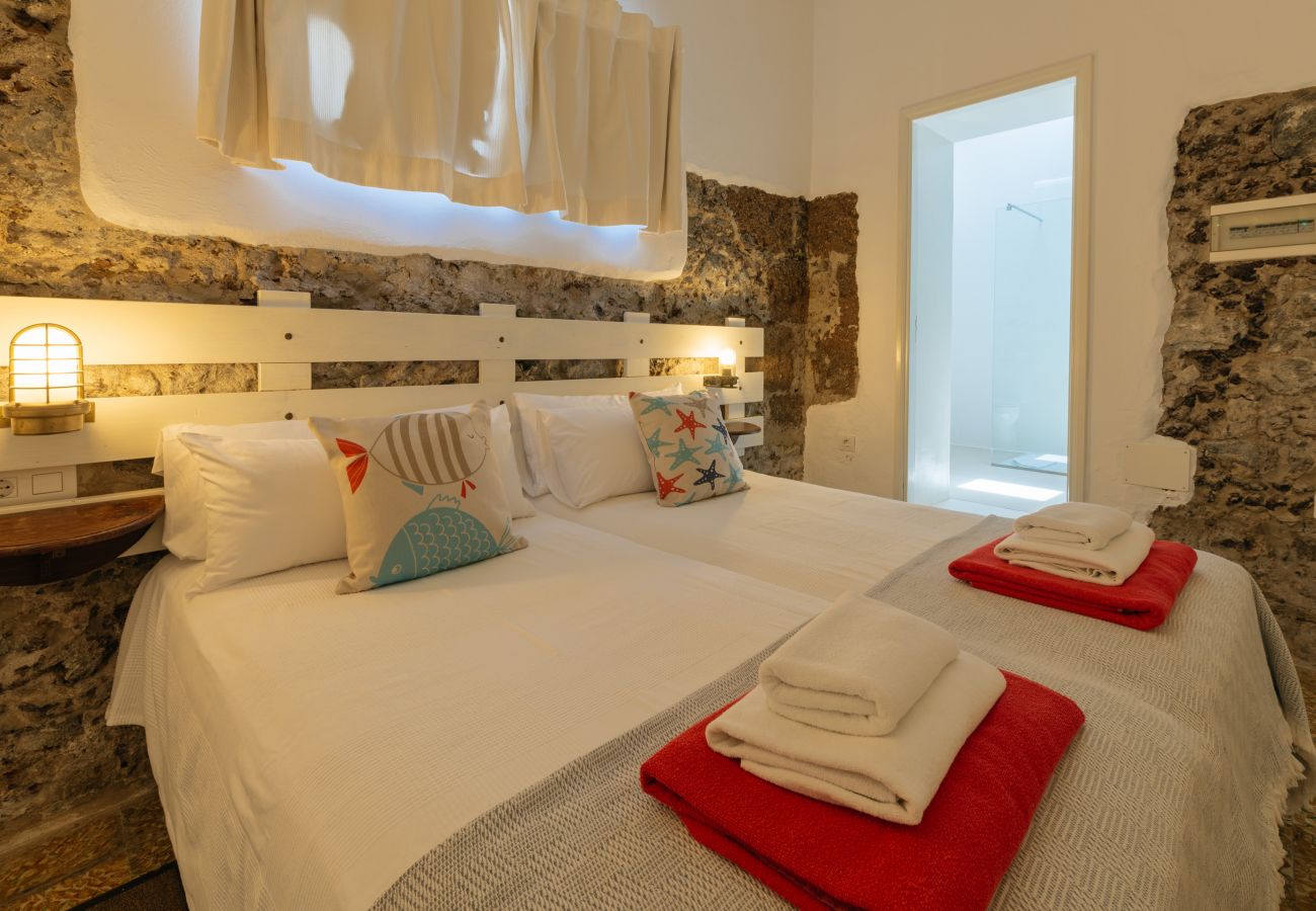 Apartment in El Golfo - Lorenzo, outstanding sunsets viewed from the Terrace (El Golfo) Apartment in El Golfo - Lorenzo, outstanding sunsets viewed from the Terrace (El Golfo)