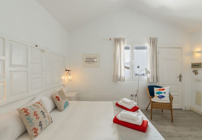 Studio in El Golfo - Estudio Andrea, coastal gem with great sunsets (El Golfo) Studio in El Golfo - Estudio Andrea, coastal gem with great sunsets (El Golfo)