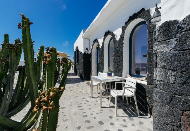 Studio in El Golfo - Estudio Andrea, coastal gem with great sunsets (El Golfo) Studio in El Golfo - Estudio Andrea, coastal gem with great sunsets (El Golfo)