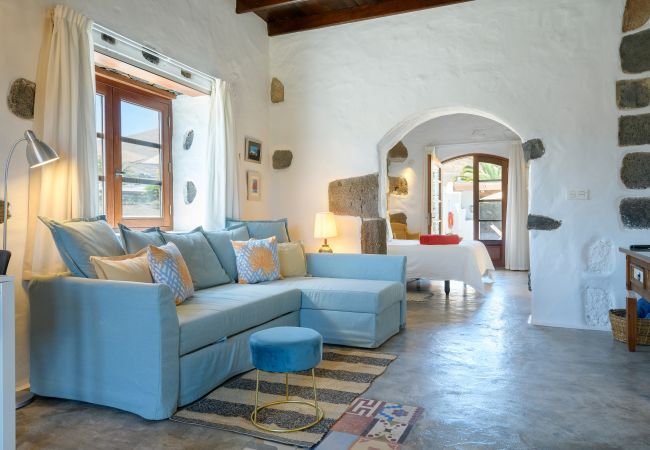  in Macher - Luciana, La Casa del Medianero