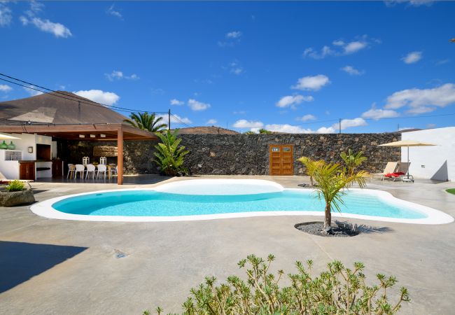 Apartment in Macher - Jose, La Casa del Medianero Apartment in Macher - Jose, La Casa del Medianero