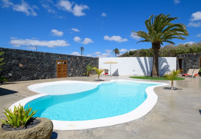 Apartment in Macher - Jose, La Casa del Medianero Apartment in Macher - Jose, La Casa del Medianero