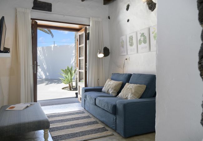 Apartment in Macher - Hortensia, La Casa del Medianero Apartment in Macher - Hortensia, La Casa del Medianero