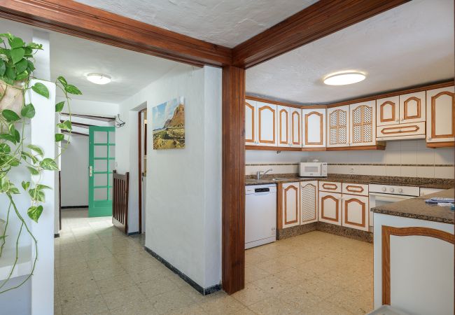 Chalet in  Famara - Casa Caracolillos, Famara Surf Beach Chalet in  Famara - Casa Caracolillos, Famara Surf Beach