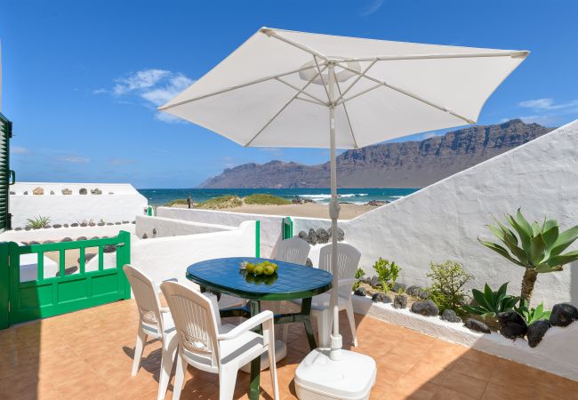 Apartment in  Famara - Apartment Caracolillos, Famara Surf Beach Apartment in  Famara - Apartment Caracolillos, Famara Surf Beach