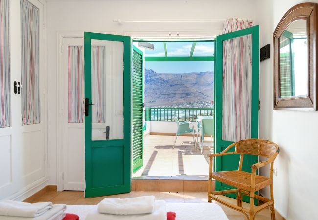 Apartment in  Famara - Apartment Caracolillos, Famara Surf Beach Apartment in  Famara - Apartment Caracolillos, Famara Surf Beach