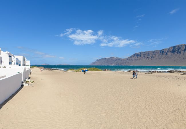 Apartment in  Famara - Apartment Caracolillos, Famara Surf Beach Apartment in  Famara - Apartment Caracolillos, Famara Surf Beach