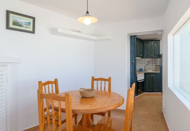 Apartment in  Famara - Apartment Caracolillos, Famara Surf Beach Apartment in  Famara - Apartment Caracolillos, Famara Surf Beach