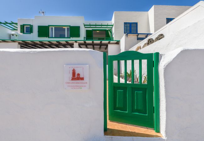 Apartment in  Famara - Apartment Caracolillos, Famara Surf Beach Apartment in  Famara - Apartment Caracolillos, Famara Surf Beach