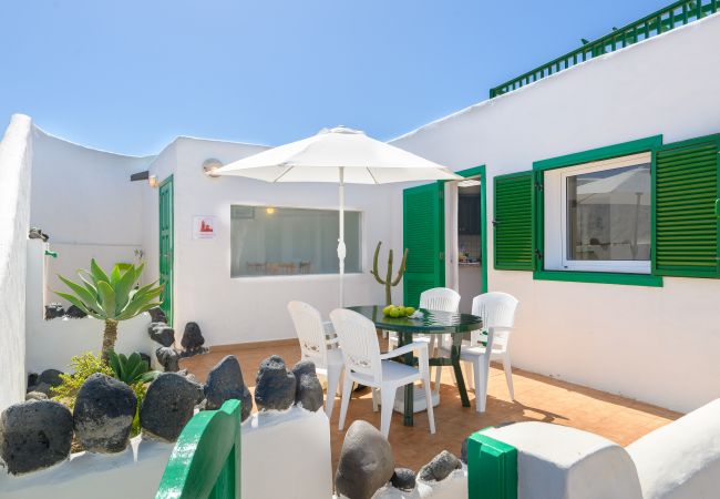 Apartment in  Famara - Apartment Caracolillos, Famara Surf Beach Apartment in  Famara - Apartment Caracolillos, Famara Surf Beach
