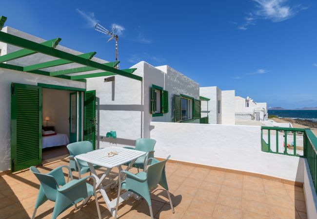 Apartment in  Famara - Apartment Caracolillos, Famara Surf Beach Apartment in  Famara - Apartment Caracolillos, Famara Surf Beach