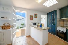 Apartment in  Famara - Apartment Caracolillos, Famara Surf Beach