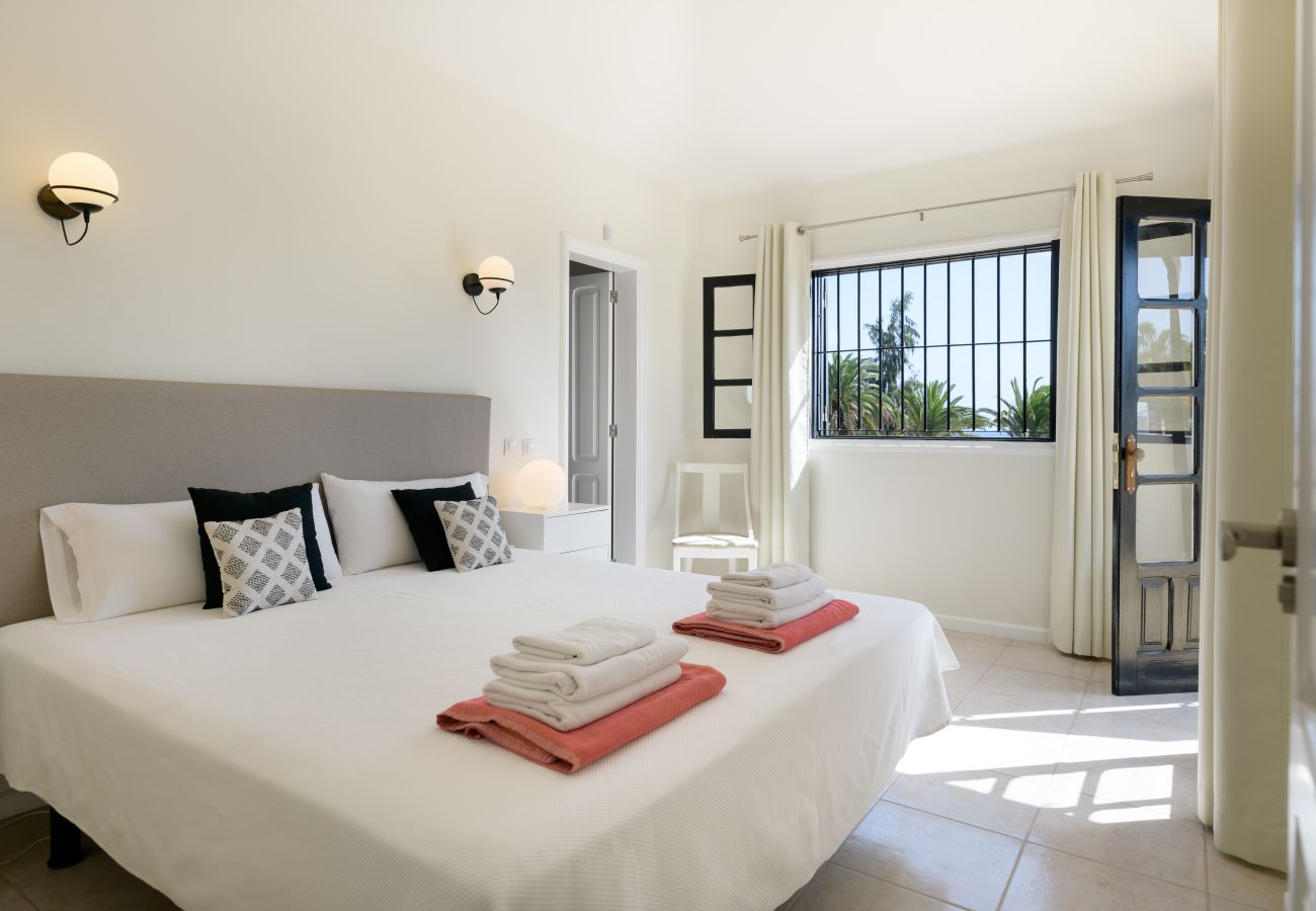 House in Costa Teguise - Casa Maresia, Playa Bastian House in Costa Teguise - Casa Maresia, Playa Bastian