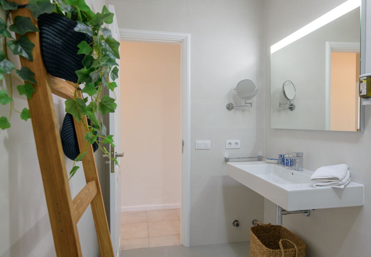 House in Costa Teguise - Casa Maresia, Playa Bastian House in Costa Teguise - Casa Maresia, Playa Bastian